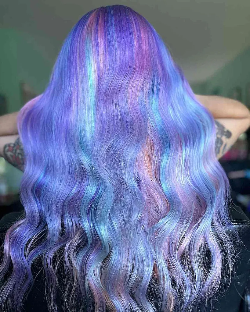 Cotton Candy Magenta Roots și Sky Blue Underlights pentru Short Bob' title=