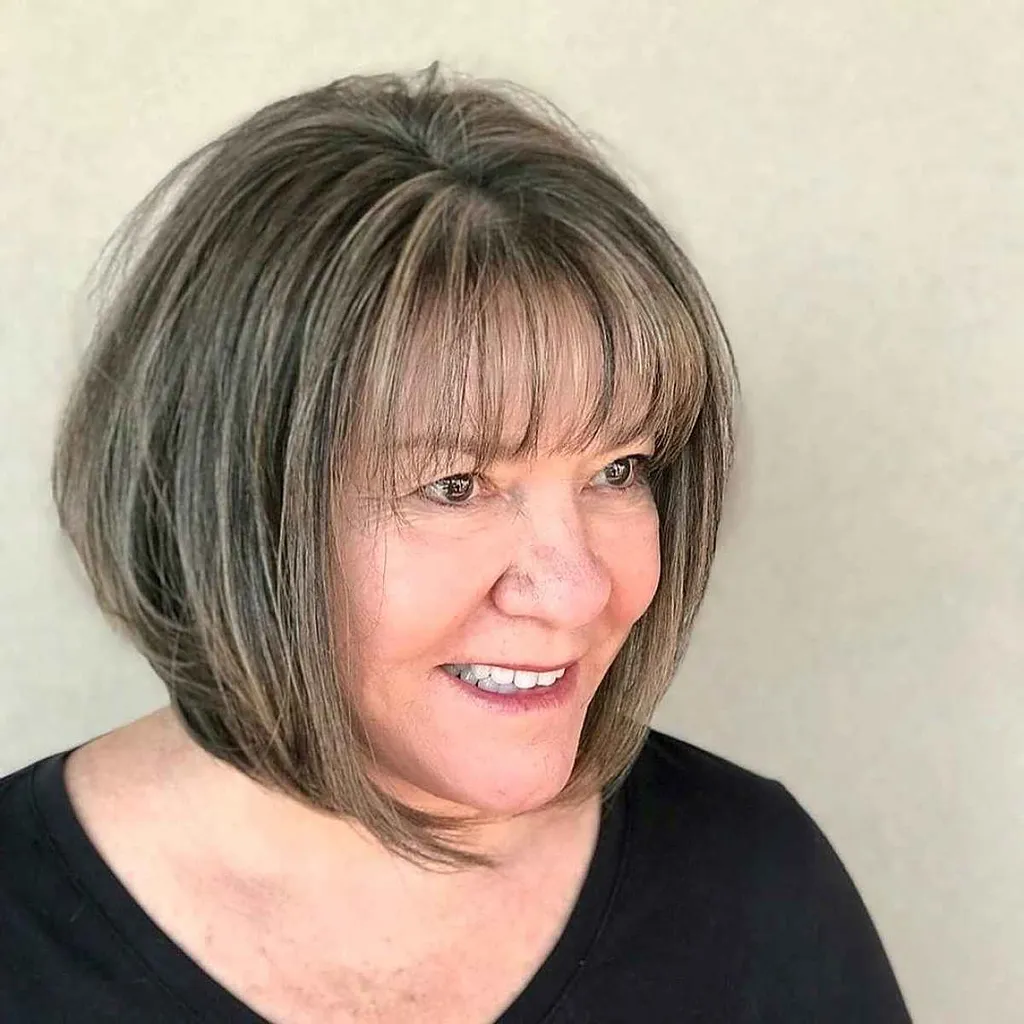 Zacht Ashy paddestoelbruin voor vrouwen vanaf 50 jaar' title=