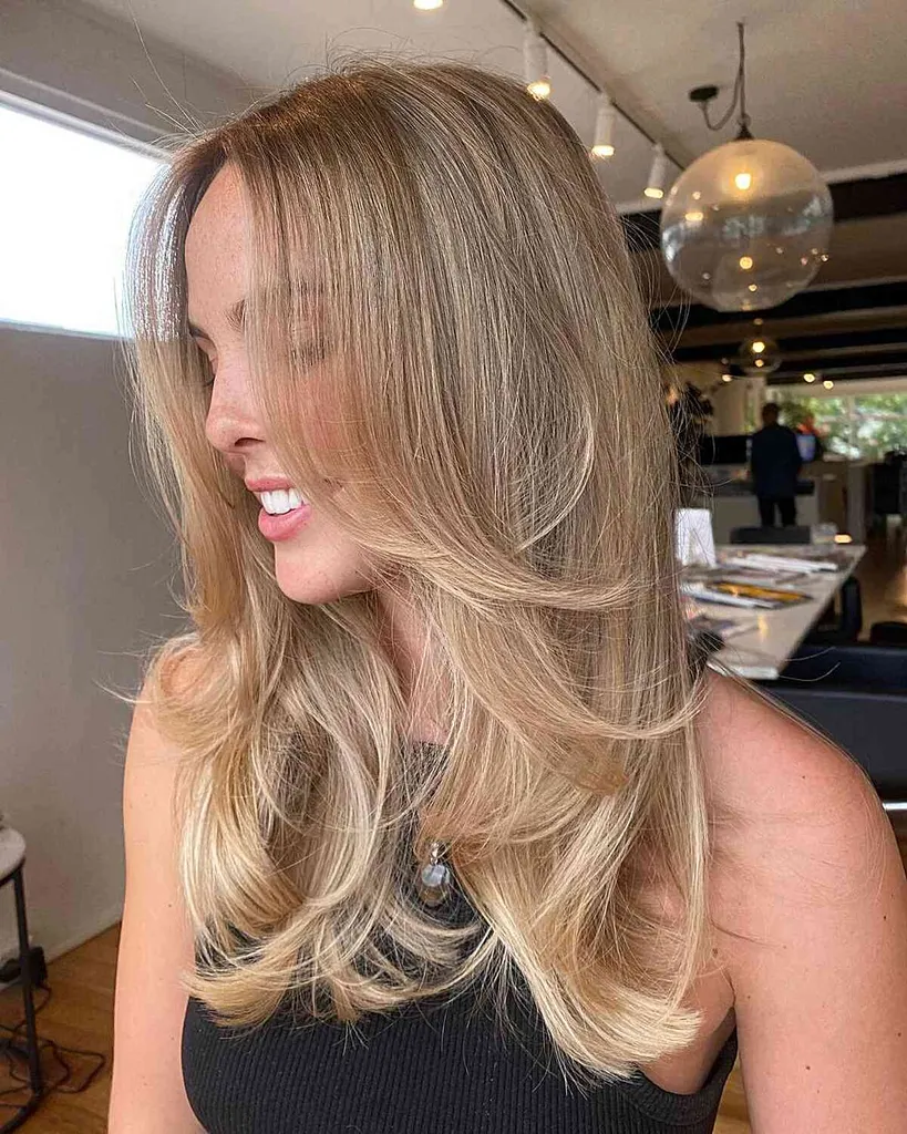 Svetlá blond pre polodlhé vlasy' title=