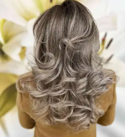 27 피부 당 회색 금발 머리의 최고의 색상