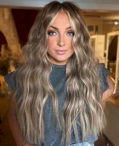 Long Lived-In Hair with a Blonde Money Piece