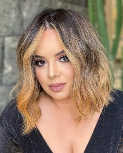 short hair with balayage money piece