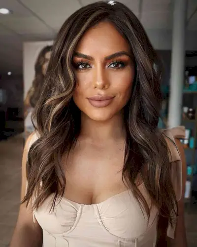 Sexy Dark Brown Hair with Blonde Highlights