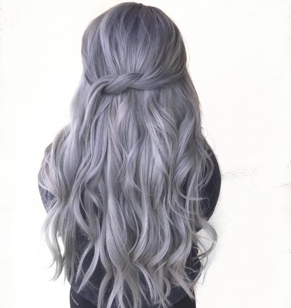 Cabelo cinza roxo' title=