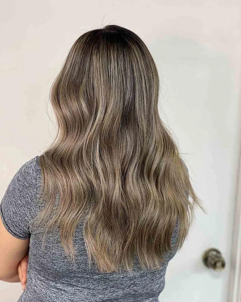 Lampes de table blondes aux champignons' title=