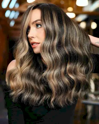 Stunning Honey Blonde Highlights for long thick hair