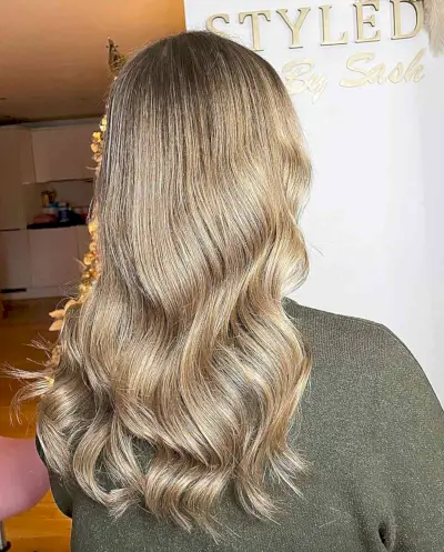 Brown Roots with Dishwater Golden Blonde for Long Hair