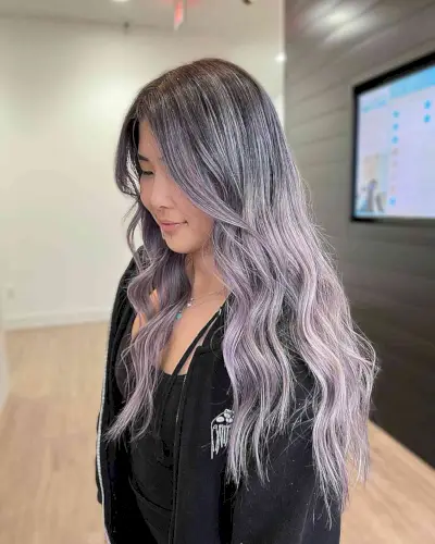 Light Lavender Grey Ombre Hair with Long Waves