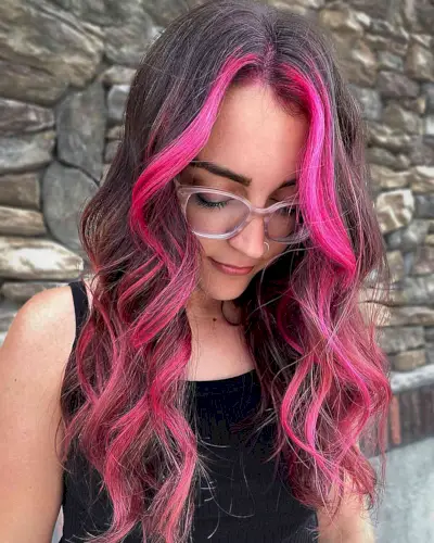 Y2K Vivid Pink Face-Framing Highlights