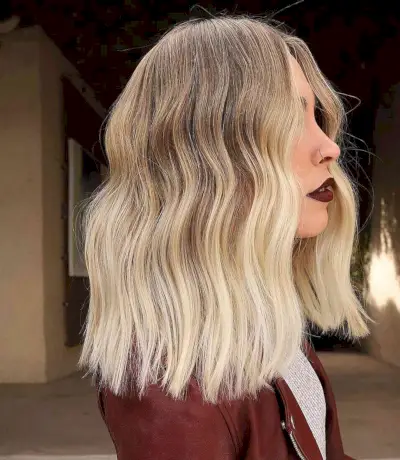 lived-in brunette to blonde hair ombre