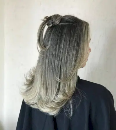 light blonde highlights on black hair