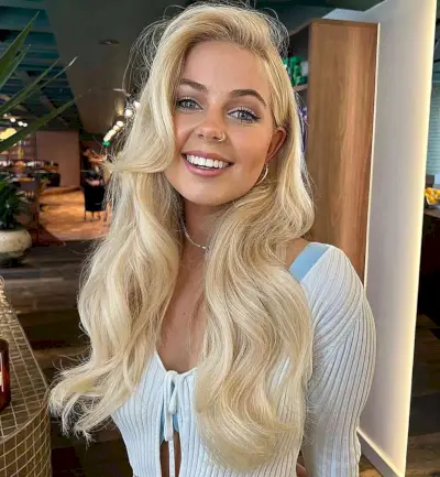 바비 블론드 헤어 : 가장 뜨거운 머리카락의 25 가지 최고의 예