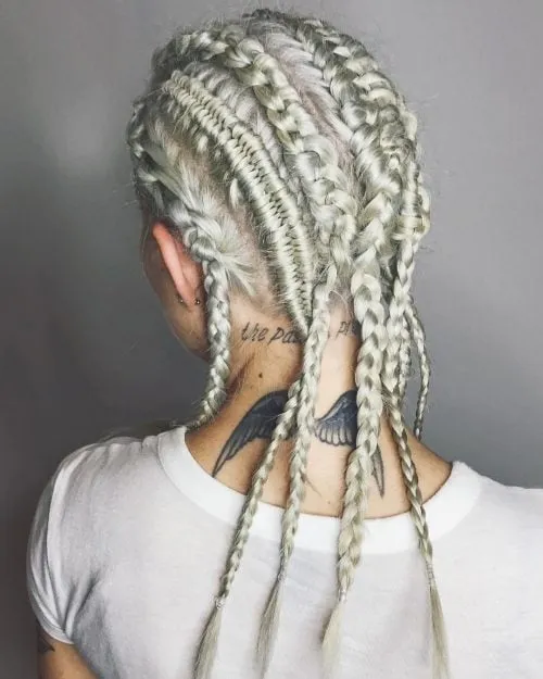 Platinblonde Cornrows' title=