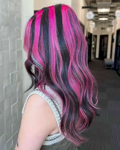 Pink Skunk Highlights on Mid-Long Wavy Black Hair