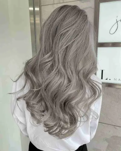 Smokey Light Ash Blonde Long Waves