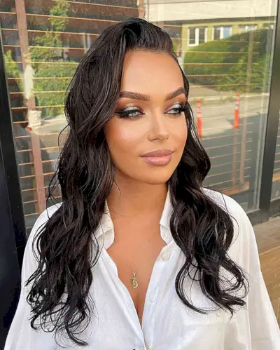 Wet Waves and Deep Side Part on Long Hair