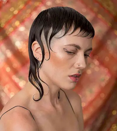 Short-Length Wet Mullet with Undercut