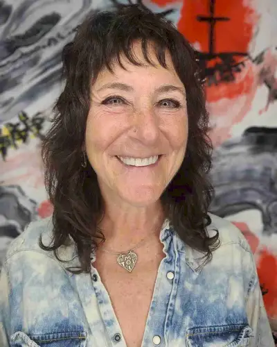 70s Wolf Shaggy Lob with Piece-y Bangs for a Long Face