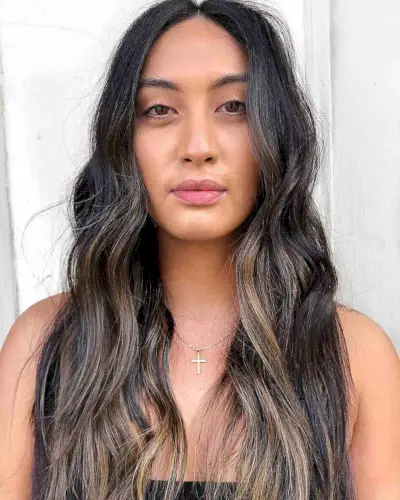 Long Wispy Hair with Foilayage Highlights for Long Face Shapes