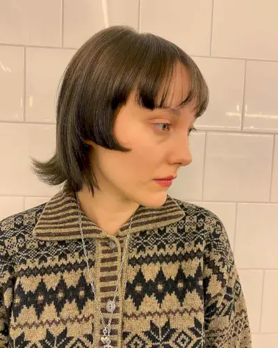 Amazing Hime Cut for an Oval Face