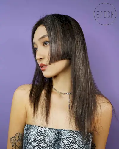 Hime with Cheek-Length Sidelocks