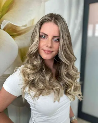 Very Casual Balayage Hair Color and Style