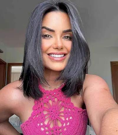 Sleek and Voluminous Casual Hairstyle