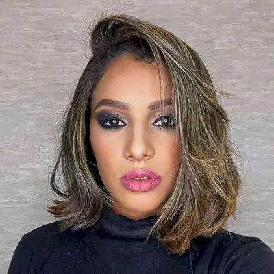 Classic Side-Parted Lob Hairstyle for Heart Face Faces