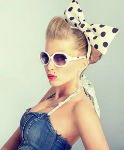Pin Up Hairstyle for Summer with Big Bow