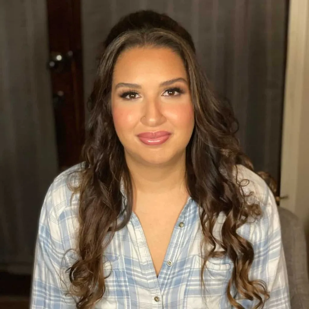 Mitad arriba mitad abajo con raya media' title=