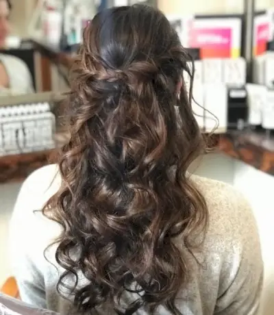 Picture of a curled and braided party hairstyle