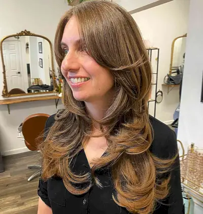 Long-Length Feathery Brunette Butterfly Hair with Flicks on Brown Locks