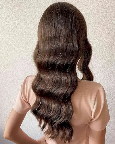 Longer-Length Loose Retro Hollywood Waves