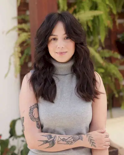 Gorgeous Medium-Length Layers for a Wash-and-Go Style