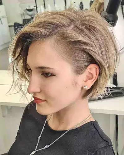 Wash-and-Go Side Parted Pixie Bob for Dirty Blonde Hair