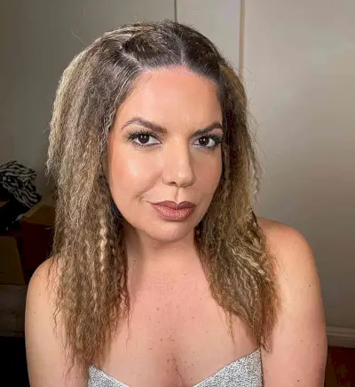 90s Crimped Hair with Medium Layers