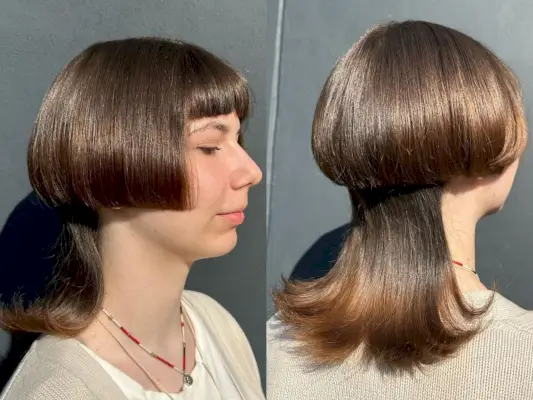 Shoulder-Length Jellyfish Cut with Flipped-Up Bottom Layer