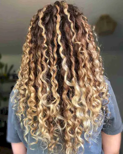 Blonde balayage with curls
