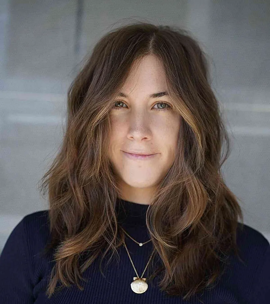 Klasične dolge okrogle plasti za dolge obraze in ženske v 40-ih' title=