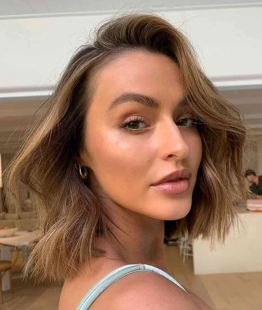 Kul bob do ramen za tanke lase in dolge obraze' title=