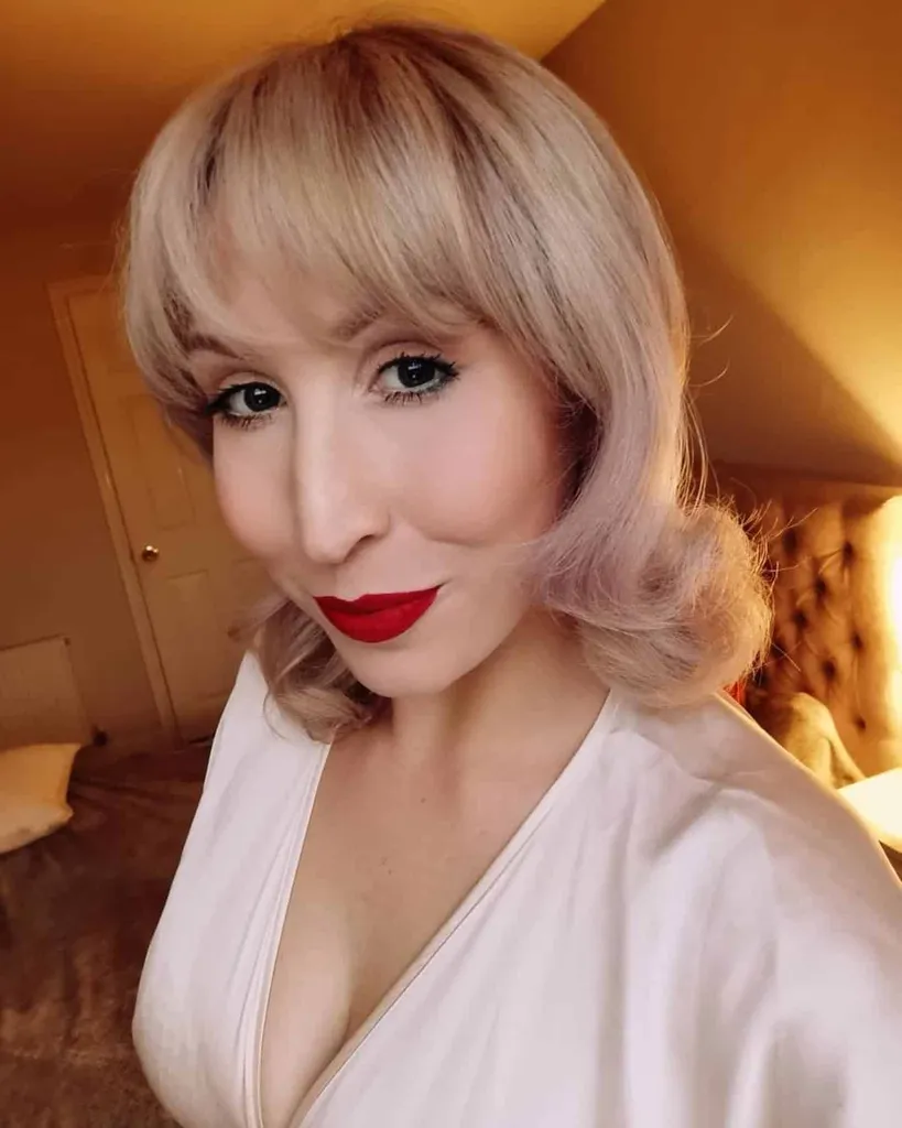 Vintage bouffant bob' title=