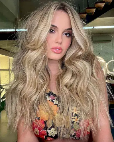 Long Messy Wavy Hair for Summer