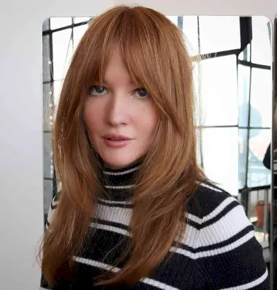 Straight Face-Framing Bangs and Layers for Summer