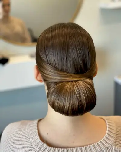 Smooth and classic chignon