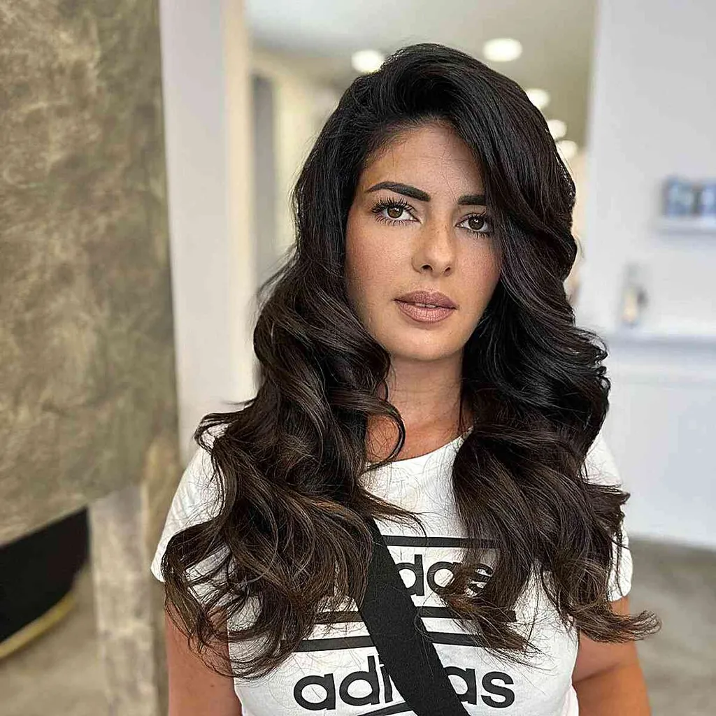 濃くて長い濃いカール' title=