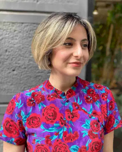 Center Parted Blonde Bob with Layers