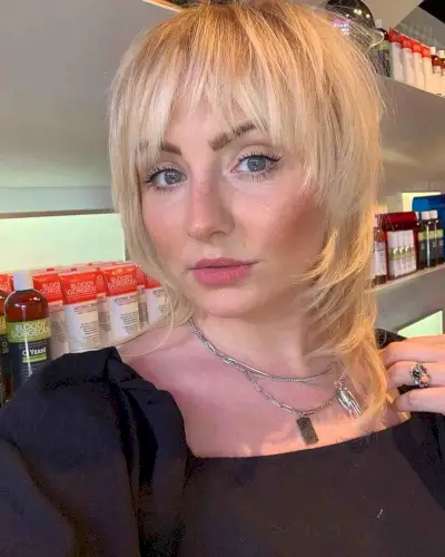 The Wolf Cut for fine hair types