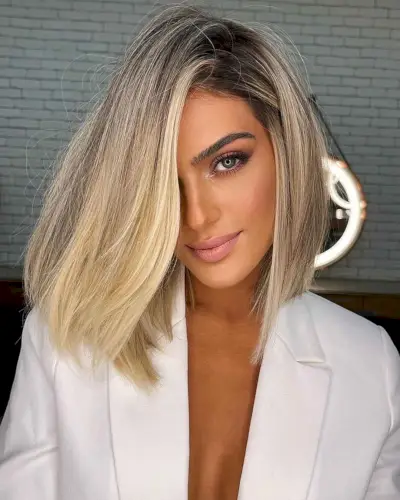 Voluminous Long Bobbed Hair