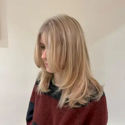 Face Frame and Soft Layers on Medium-Length Hair