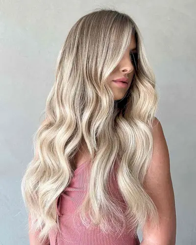 Dimensional Barbie Blonde Beach Waves with Long-Length Cut